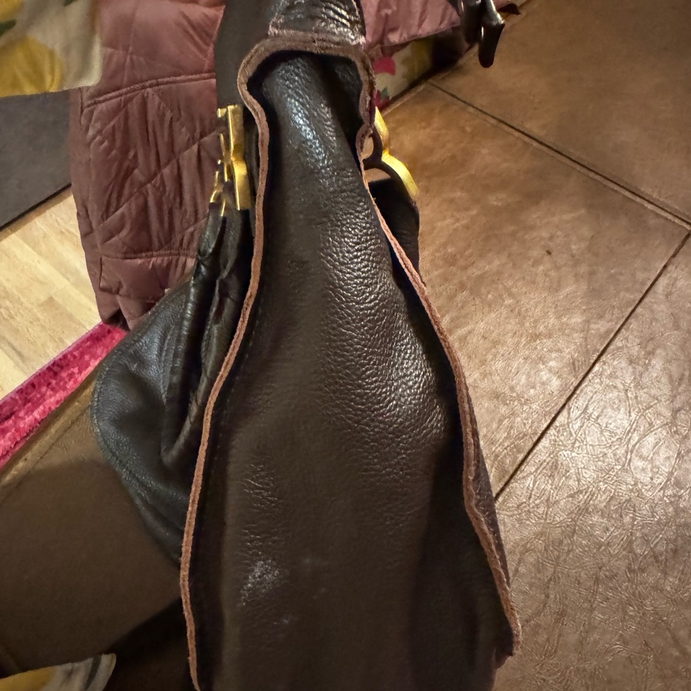 Chloe dark brown/cherry Leather Shoulder Bag with Gold-Tone Hardware - Picture 7 of 9